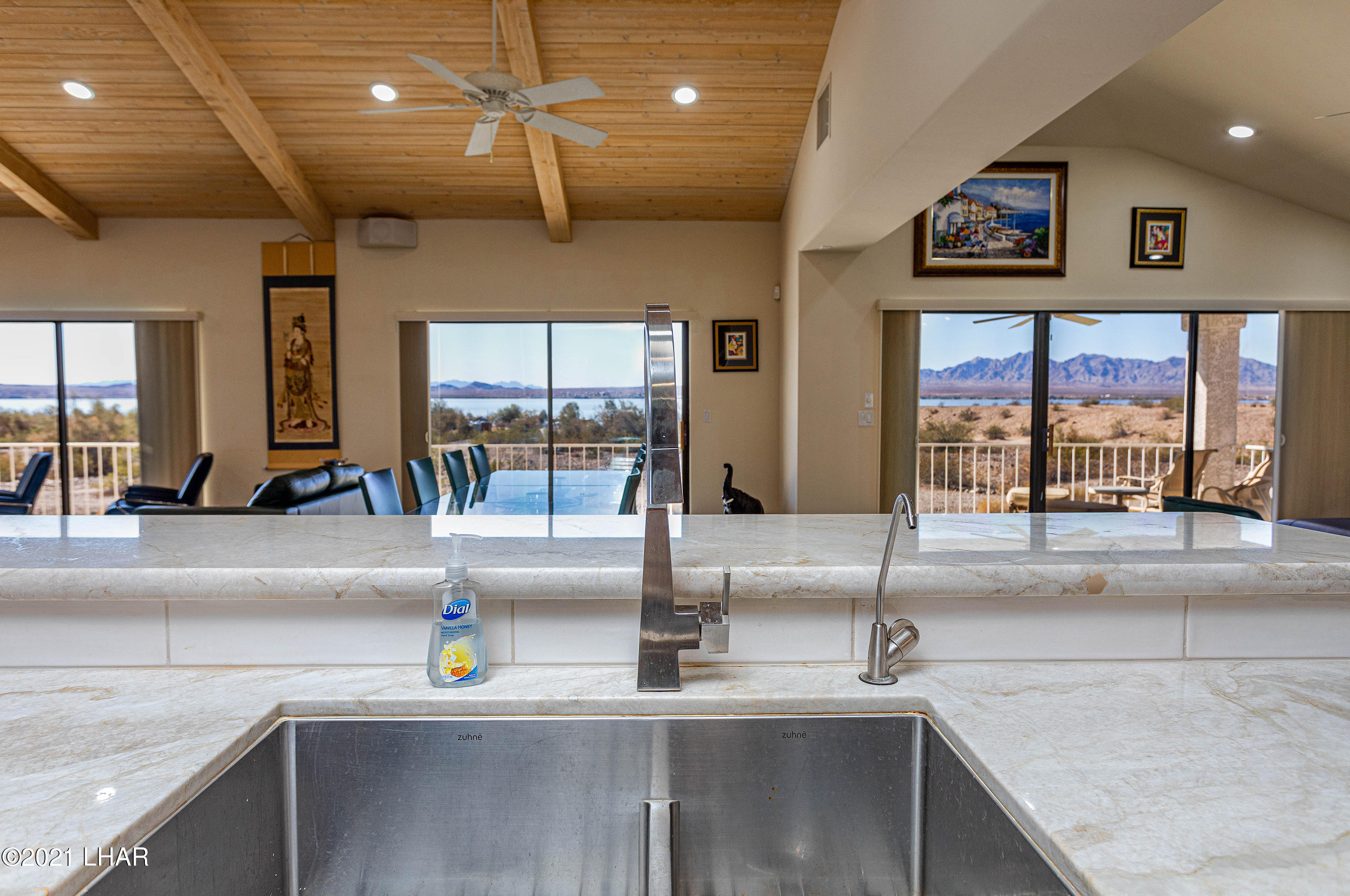 375 London Bridge Road, Unit 28 Lake Havasu City, AZ 86403 - Photo 12 of 47 Living