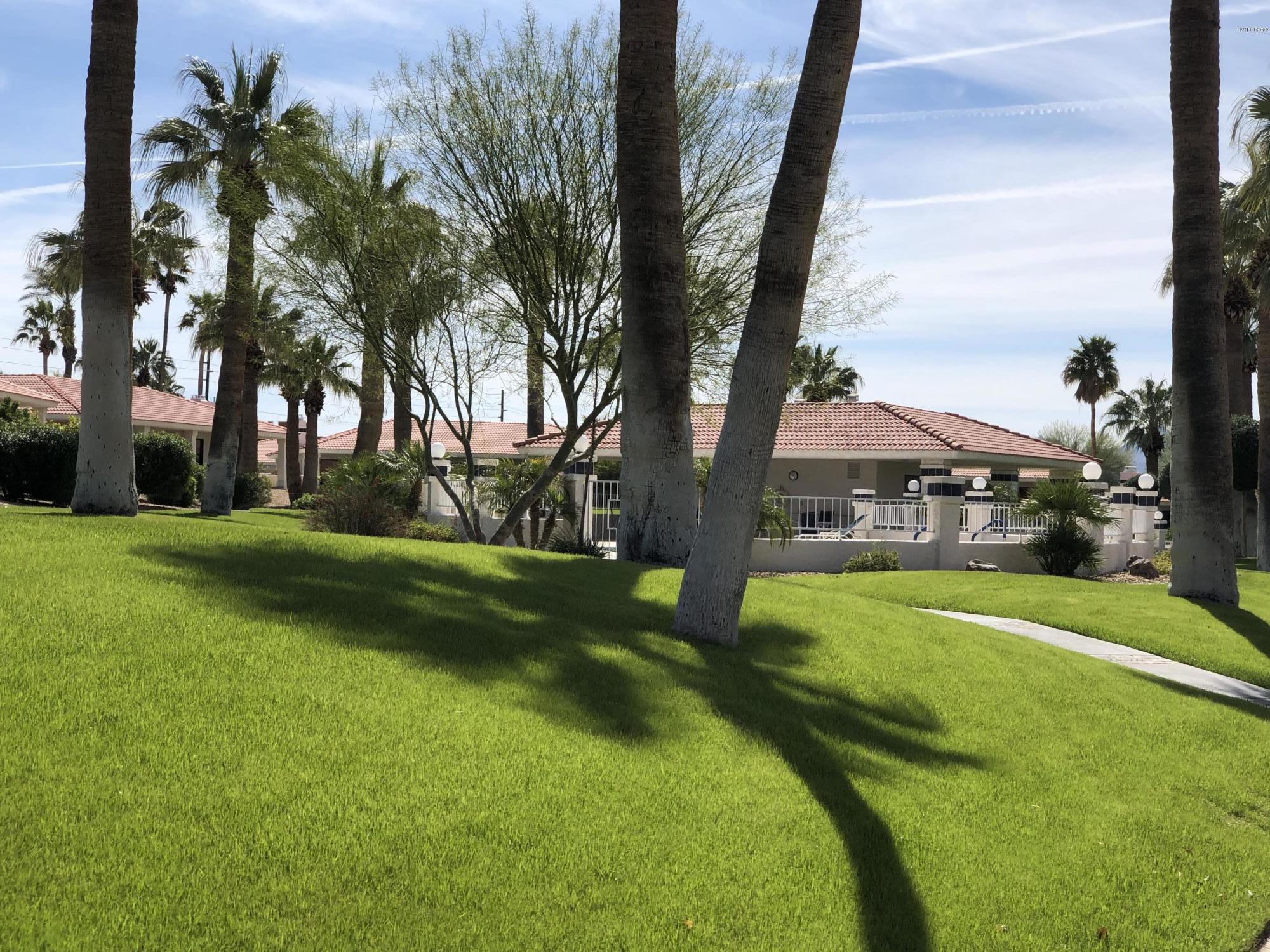 375 London Bridge Road, Unit 28 Lake Havasu City, AZ 86403 - Photo 13 of 47 Lush green gardens