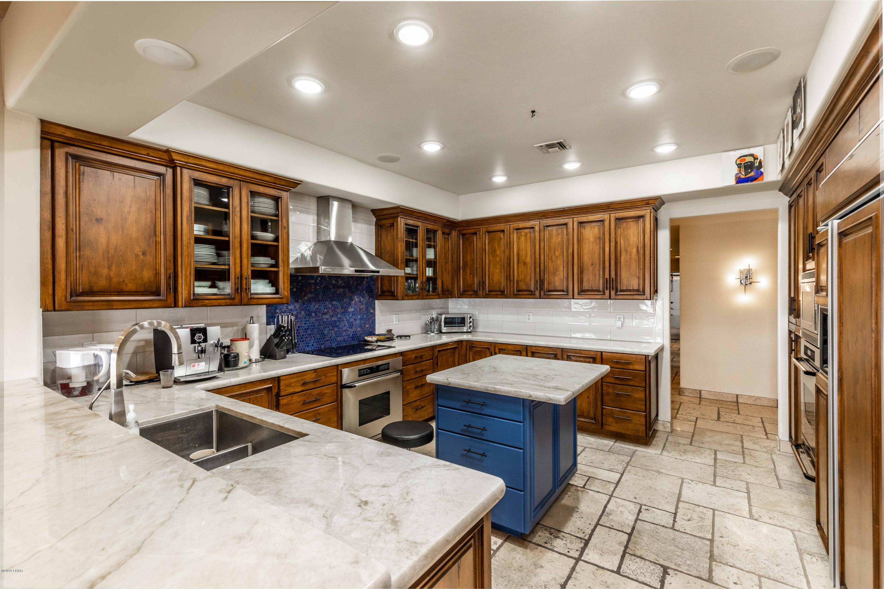 375 London Bridge Road, Unit 28 Lake Havasu City, AZ 86403 - Photo 17 of 47 Kitchen
