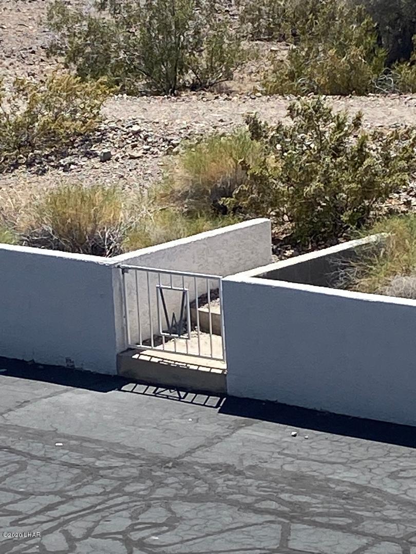 375 London Bridge Road, Unit 28 Lake Havasu City, AZ 86403 - Photo 19 of 47 Gate to Park