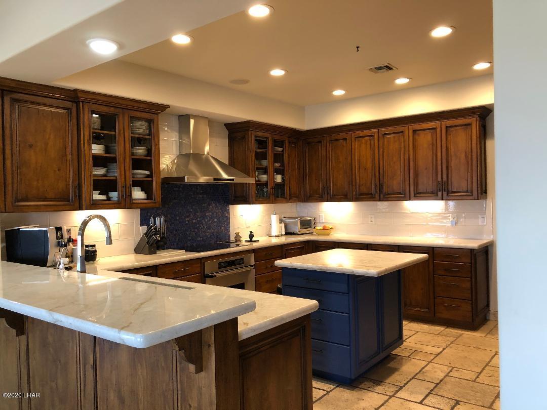 375 London Bridge Road, Unit 28 Lake Havasu City, AZ 86403 - Photo 30 of 47 Kitchen