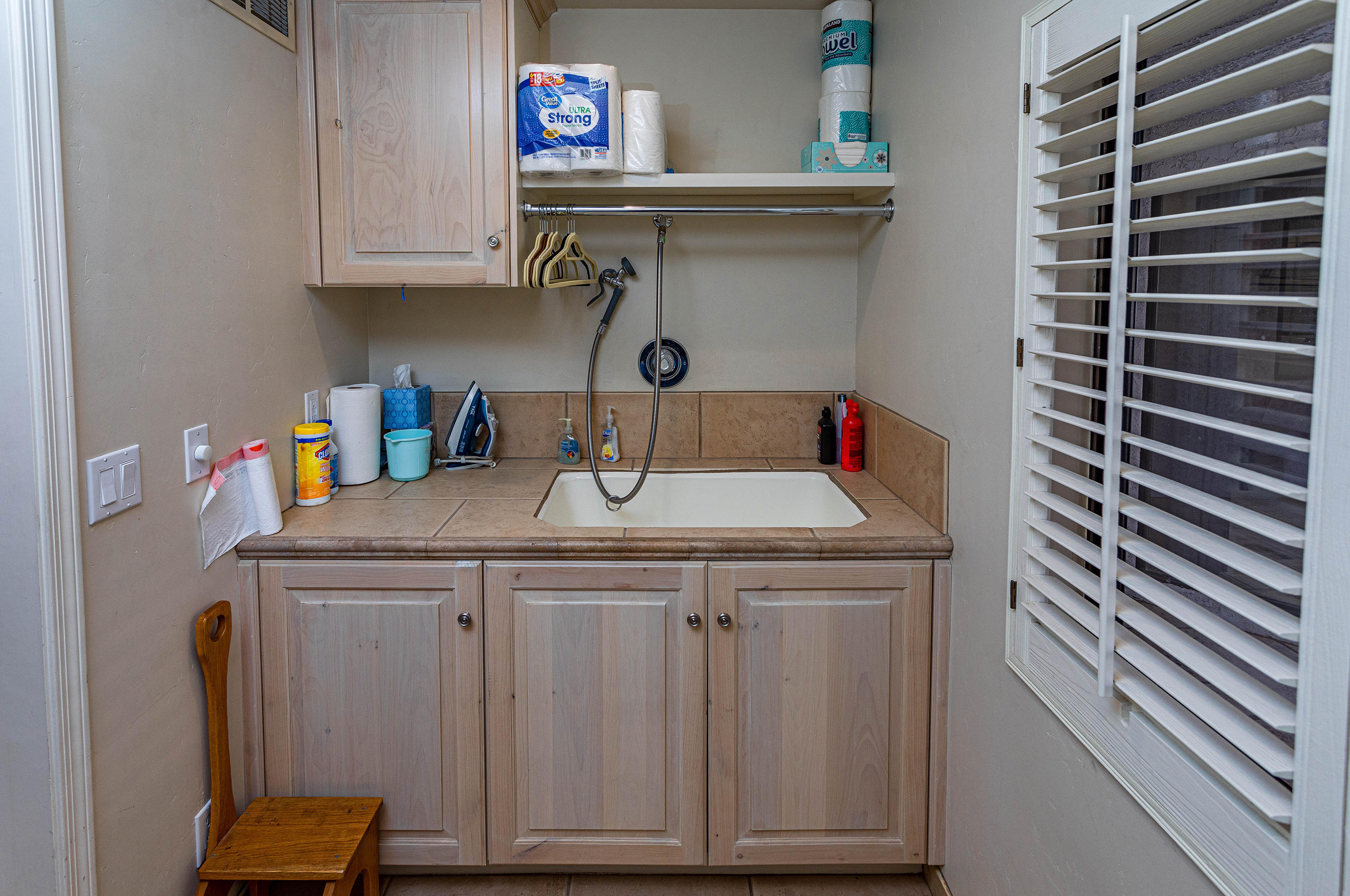 375 London Bridge Road, Unit 28 Lake Havasu City, AZ 86403 - Photo 40 of 47 Laundry