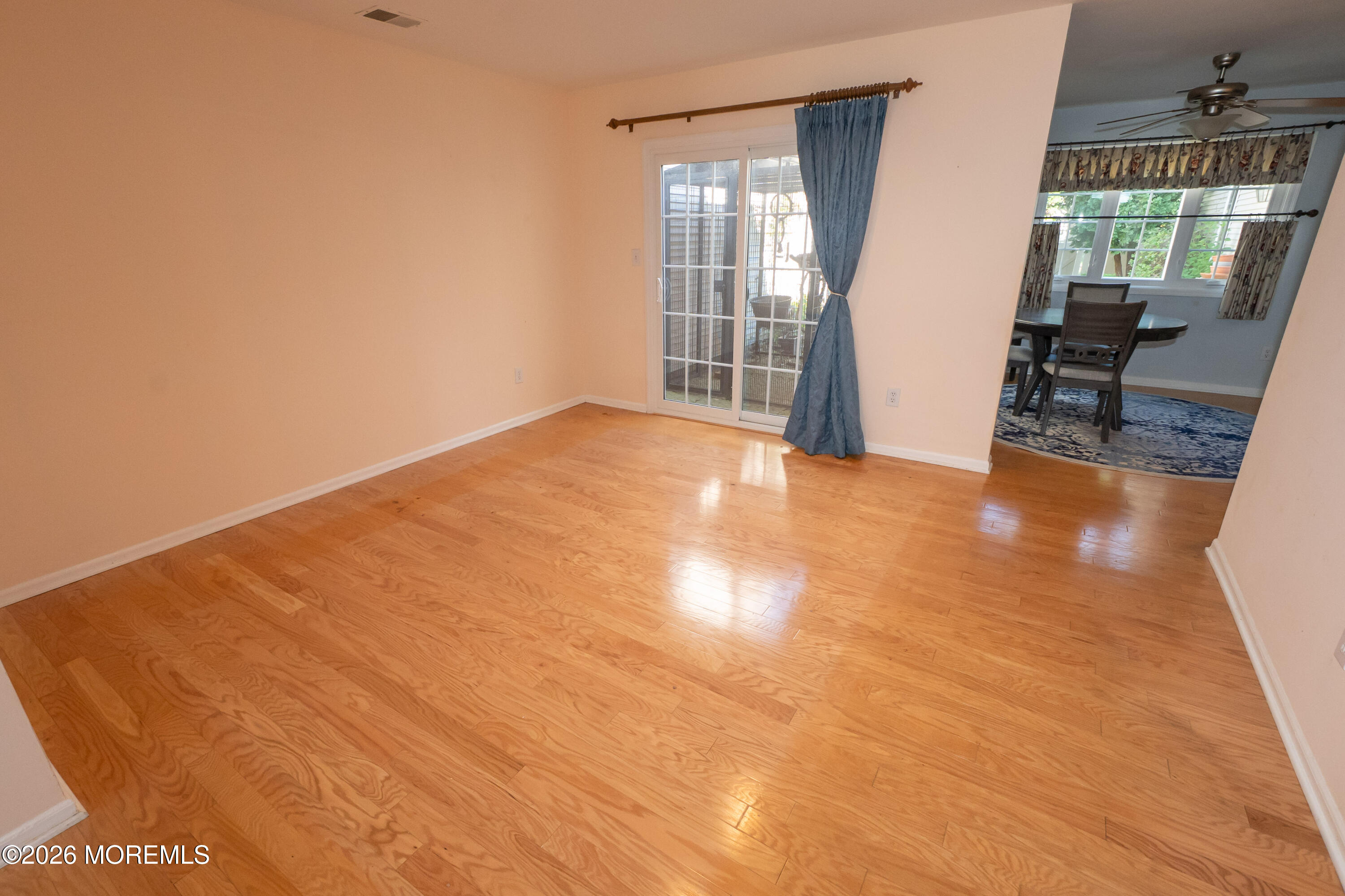39A Winthrop Road, Unit 39B Monroe Township, NJ 08831 - Photo 5 of 36 39B Winthrop-628106