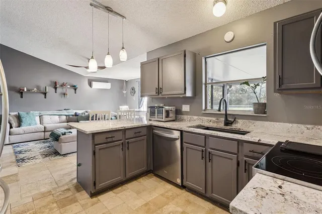 $400,000 | 1913 Excalibur Drive, Orlando, FL 32822