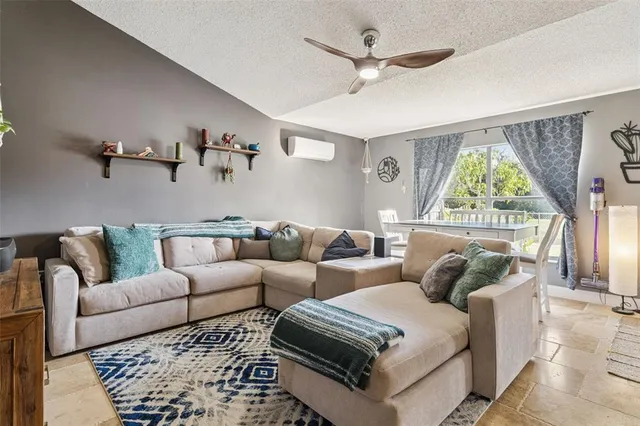 $400,000 | 1913 Excalibur Drive, Orlando, FL 32822