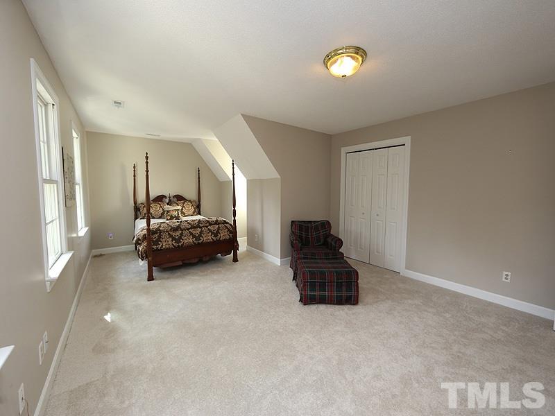 2501 Bredon Court Raleigh, NC 27613 - Photo 17 of 25 a living room with furniture