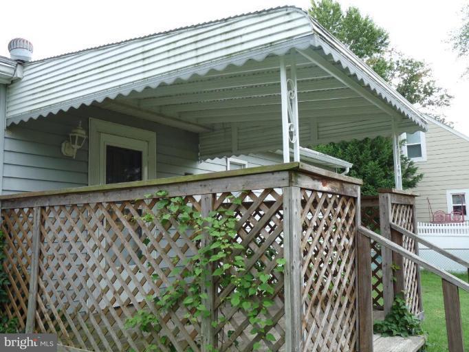 6811 Cornell Road Middle River, MD 21220 - Photo 4 of 15 Deck
