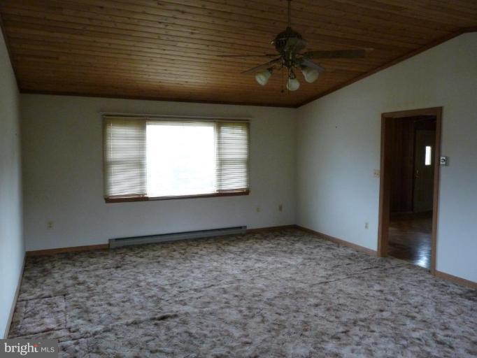 6811 Cornell Road Middle River, MD 21220 - Photo 5 of 15 Living Room