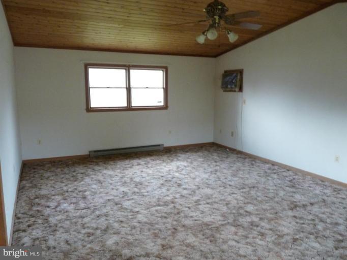 6811 Cornell Road Middle River, MD 21220 - Photo 7 of 15 Living Room #3
