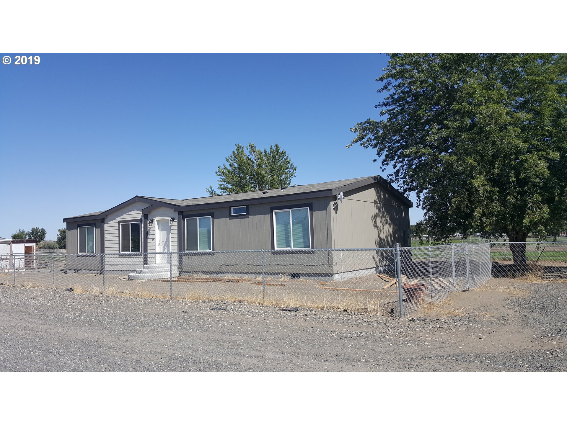 32407 East Punkin Center Road Hermiston, OR 97838 - Photo 3 of 17