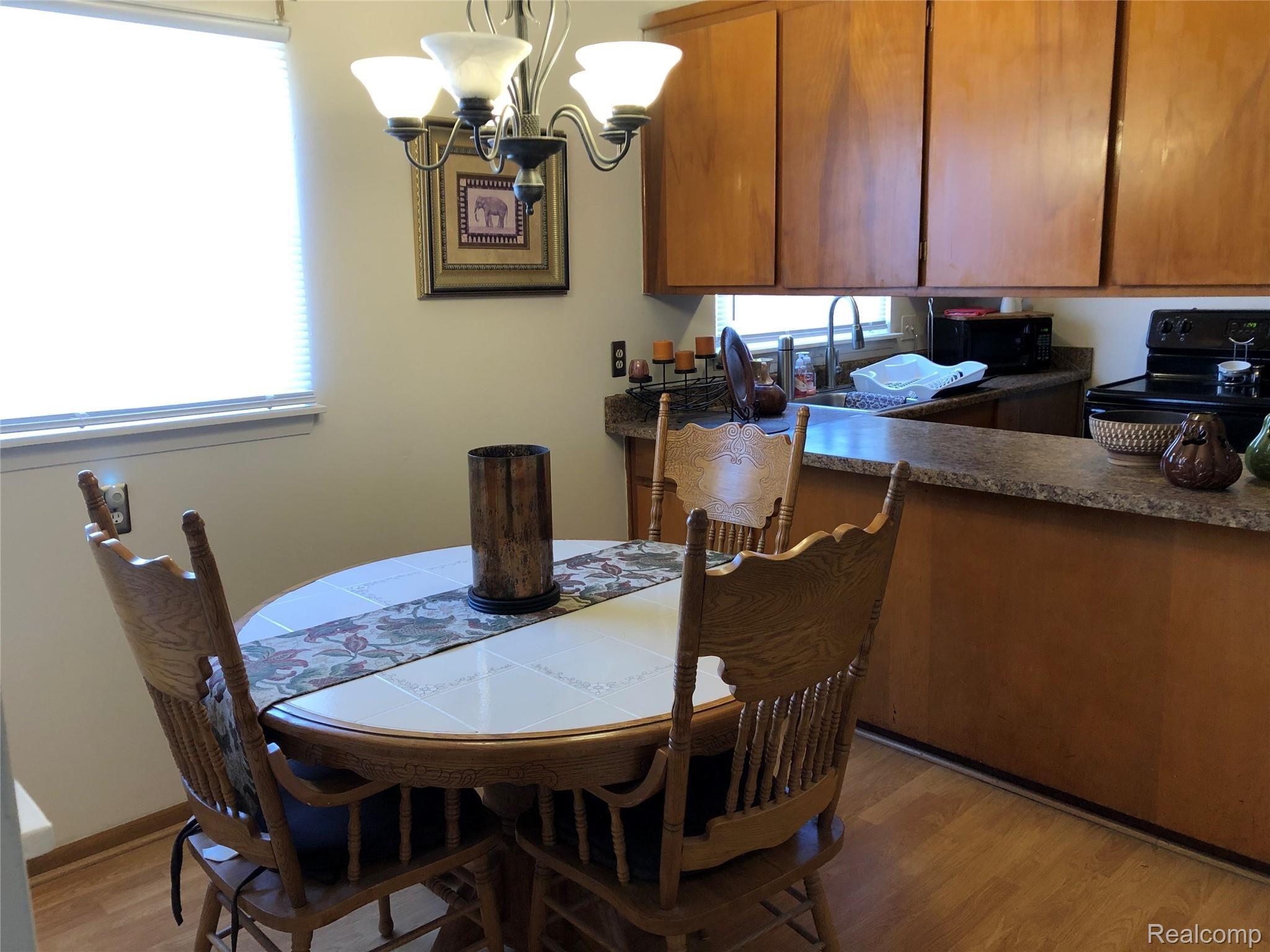 29470 Judith Street Inkster, MI 48141 - Photo 9 of 31 IMG_1015.JPG