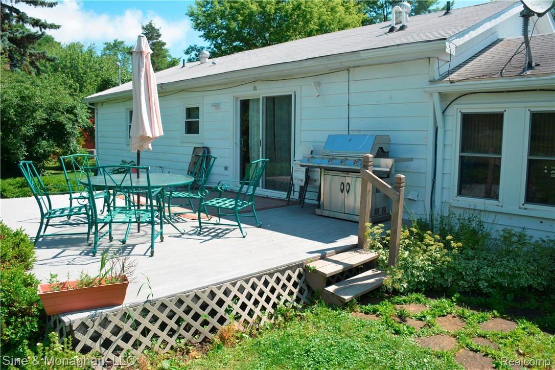 1872 River Road St. Clair, MI 48079 - Photo 17 of 26 17 Deck off Dining area 1872 River Rd.
