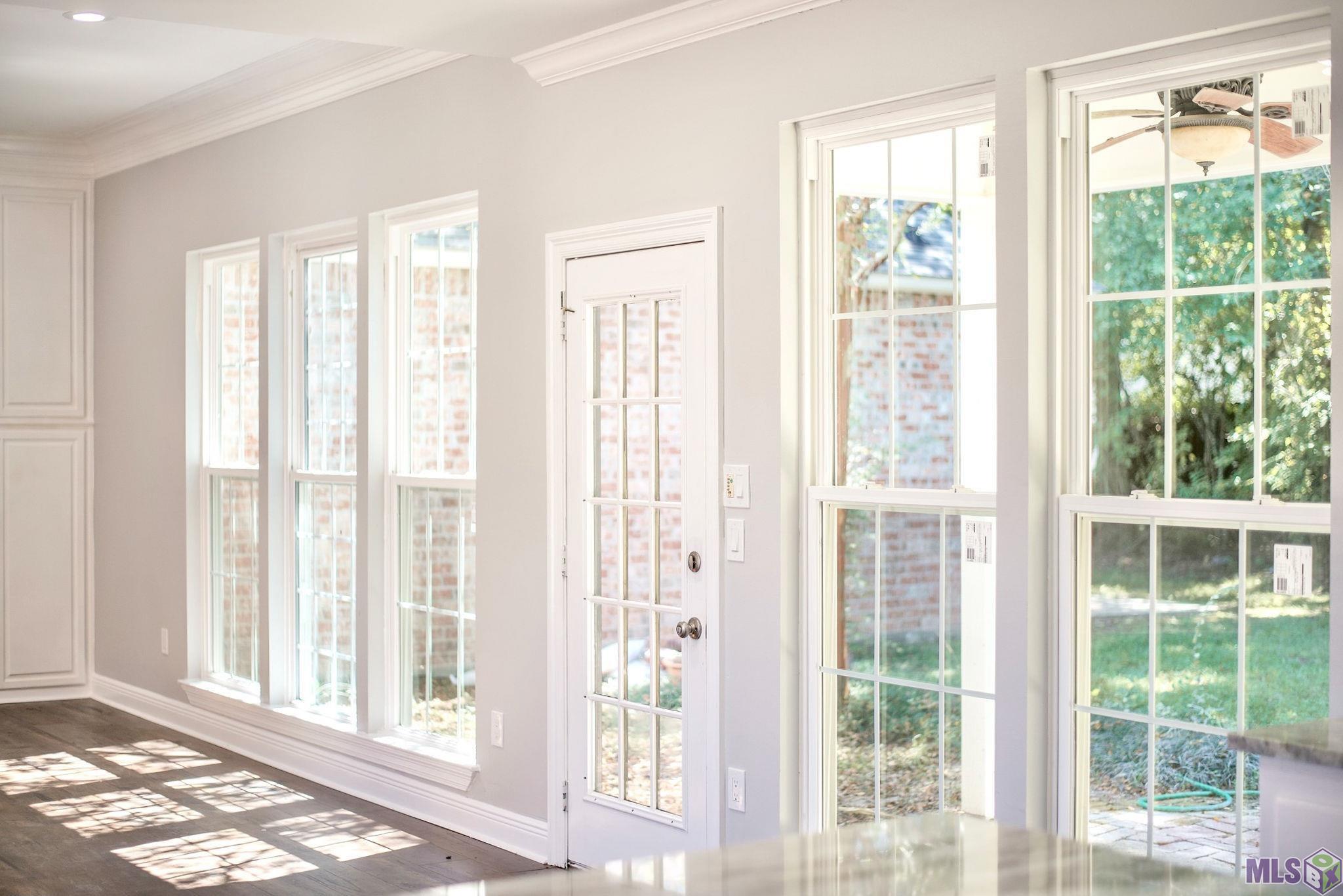 18142 Jefferson Ridge Drive Baton Rouge, LA 70817 - Photo 3 of 24 Gallery Image 3