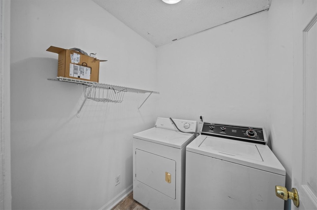 1104 Erskine Road Anderson, SC 29621 - Photo 12 of 26 Laundry