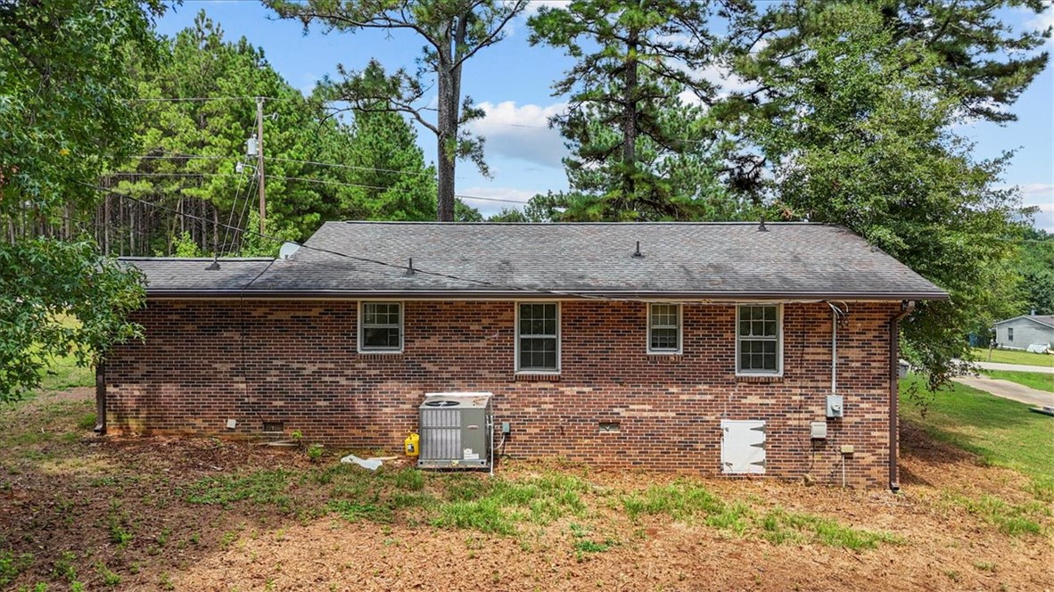 1104 Erskine Road Anderson, SC 29621 - Photo 23 of 26 Rear of Home