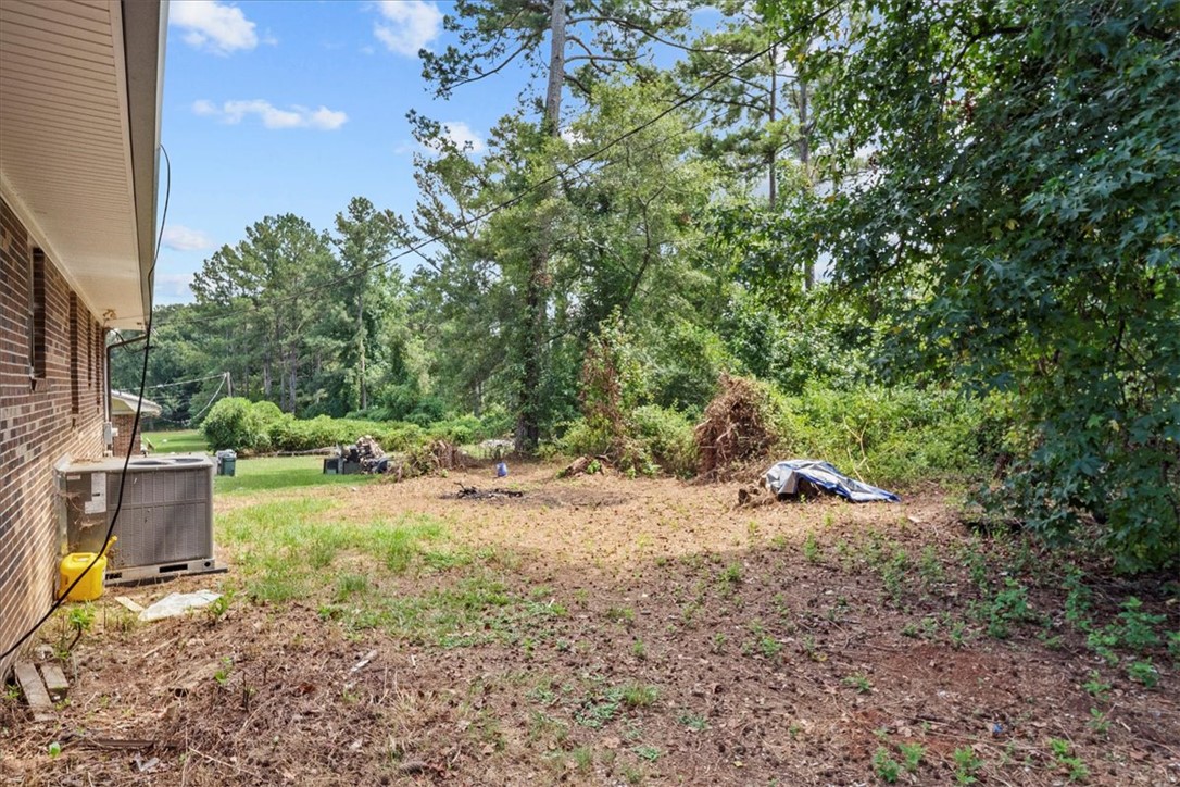 1104 Erskine Road Anderson, SC 29621 - Photo 24 of 26 Backyard