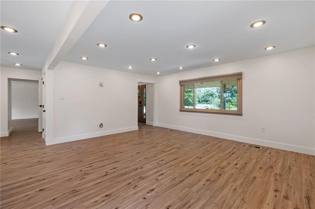 141 Ridgewood Road Coraopolis, PA 15108 - Photo 20 of 48