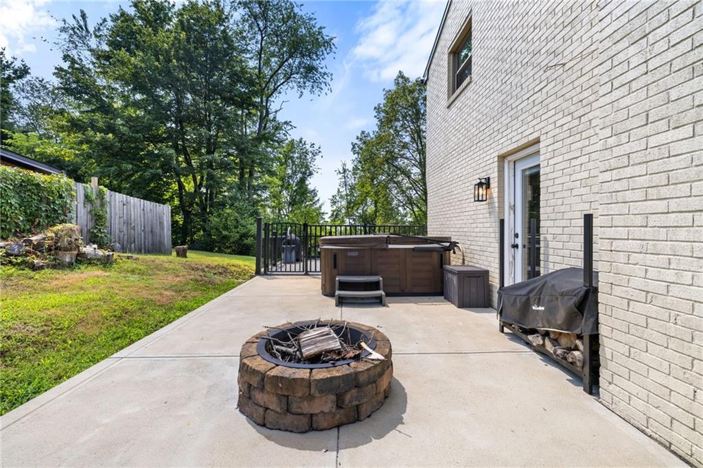 141 Ridgewood Road Coraopolis, PA 15108 - Photo 29 of 48