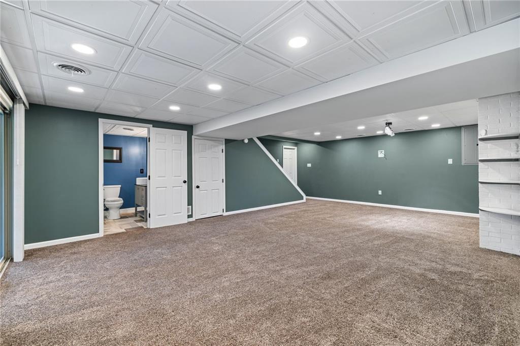 141 Ridgewood Road Coraopolis, PA 15108 - Photo 45 of 48