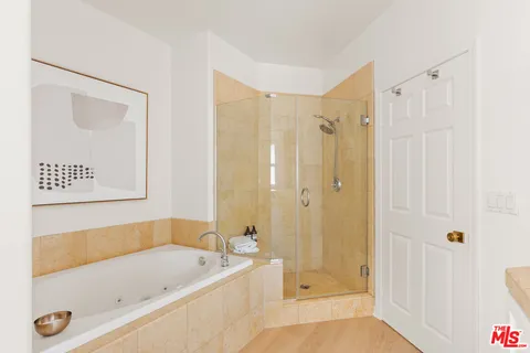 $1,995,000 | 5736 South Celedon Creek, Playa Vista, CA 90094