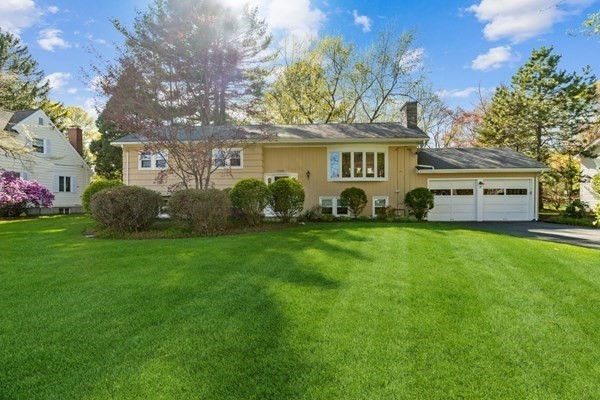 34 Fox Hill Road Framingham, MA 01701 - Photo 1 of 40 Gallery Image 1