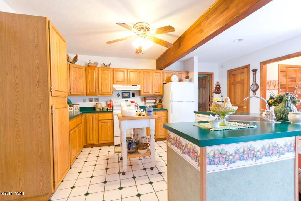 112 Sunset Way Milford, PA 18337 - Photo 2 of 44