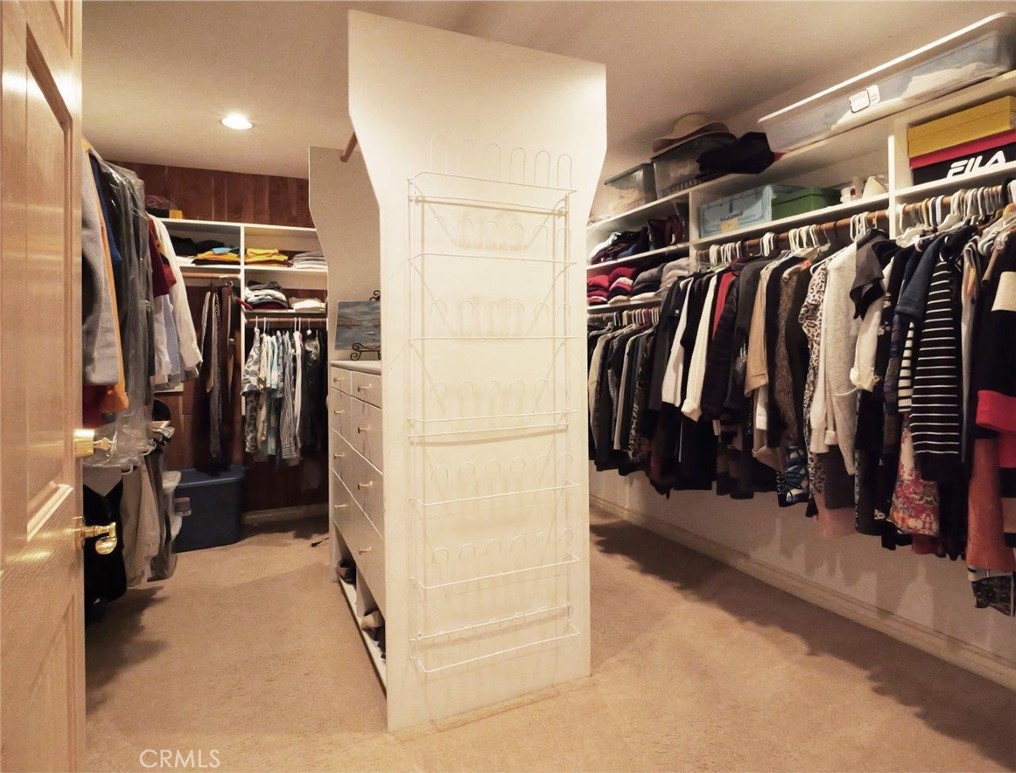 14 Georgeff Road Rolling Hills, CA 90274 - Photo 33 of 71 Walk-in Closet in Primary Bedroom