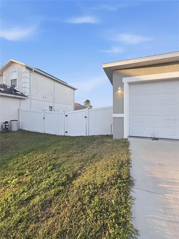 $1,700 | 717 Robin Court, Poinciana, FL 34759