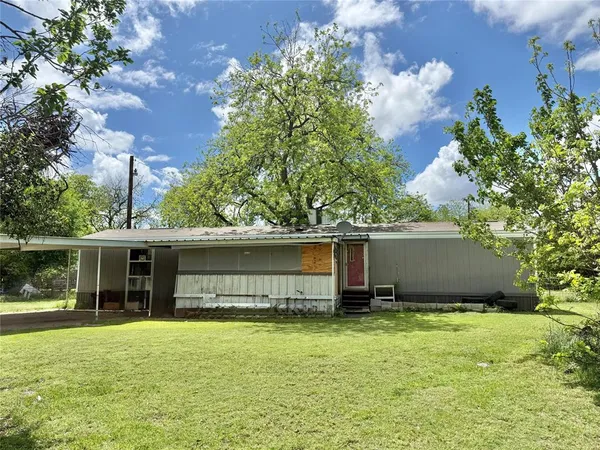 $99,000 | 300 Rusk Street, Clyde, TX 79510