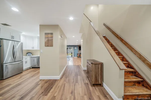 $629,000 | 103 Northwood Court, Bayport, NY 11705