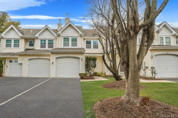 $629,000 | 103 Northwood Court, Bayport, NY 11705