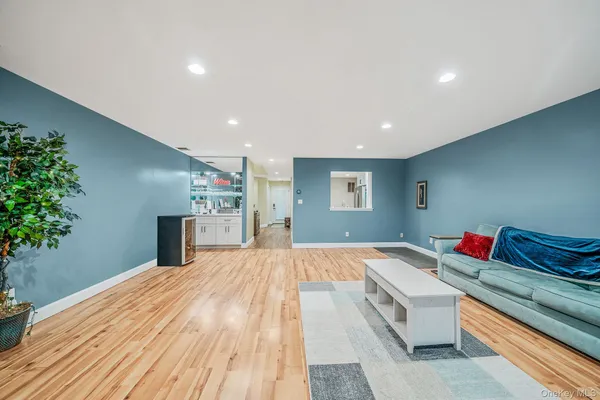 $629,000 | 103 Northwood Court, Bayport, NY 11705