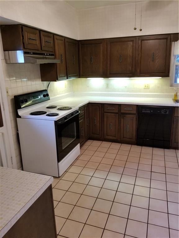 5404 Guarino Road Pittsburgh, PA 15217 - Photo 11 of 21 Gallery Image 11