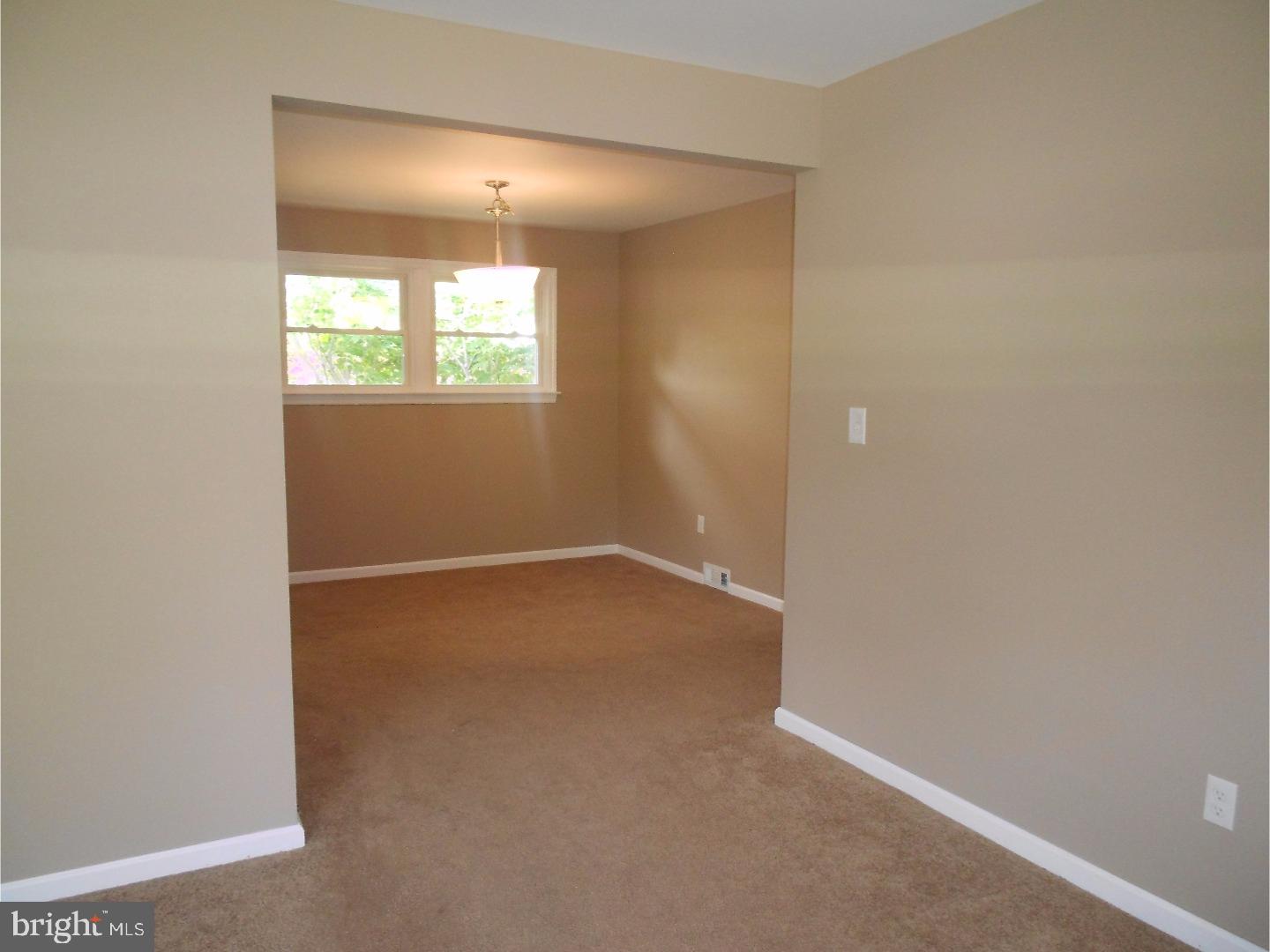 7 Whitman Road Trenton, NJ 08619 - Photo 8 of 25 Dining Room