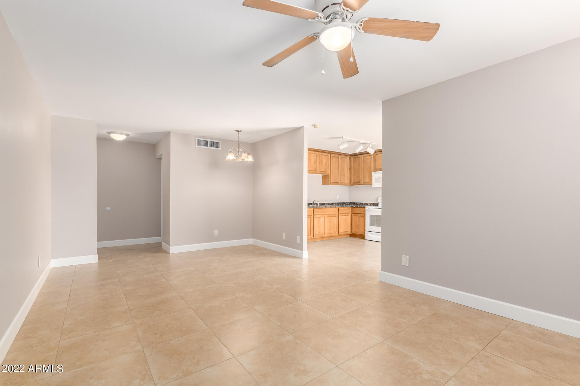 5317 West Thomas Road Phoenix, AZ 85031 - Photo 5 of 22 07- Thomas