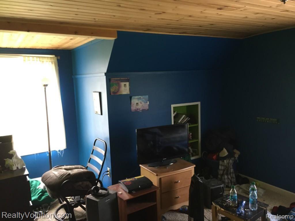 7817 Hough Road Almont, MI 48003 - Photo 15 of 17 IMG_3599.jpg