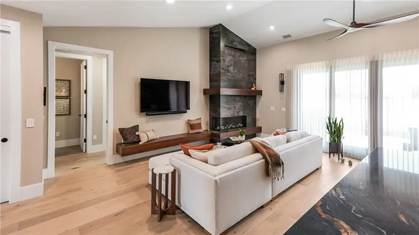 $1,078,000 | 325 Charles Herrmann Way, Unit 325, Penn Yan, NY 14527