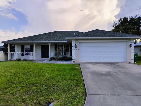 $2,600 | 950 Southwest Worcester Lane, Port St. Lucie, FL 34953