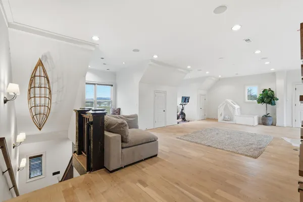 $1,050,000 | 126 Trousdale Ferry Pike, Gordonsville, TN 38563