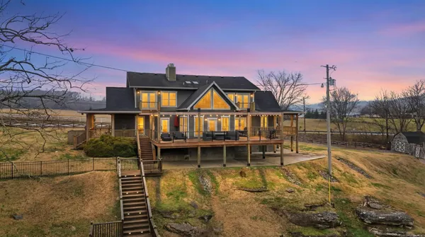 $1,050,000 | 126 Trousdale Ferry Pike, Gordonsville, TN 38563