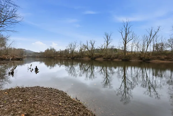 $1,050,000 | 126 Trousdale Ferry Pike, Gordonsville, TN 38563