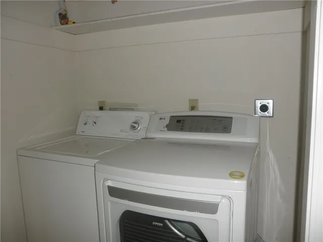 $4,000 | 109 West 38th Street, Unit A, Austin, TX 78705