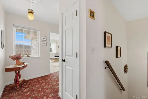 a very nice looking room with a bench