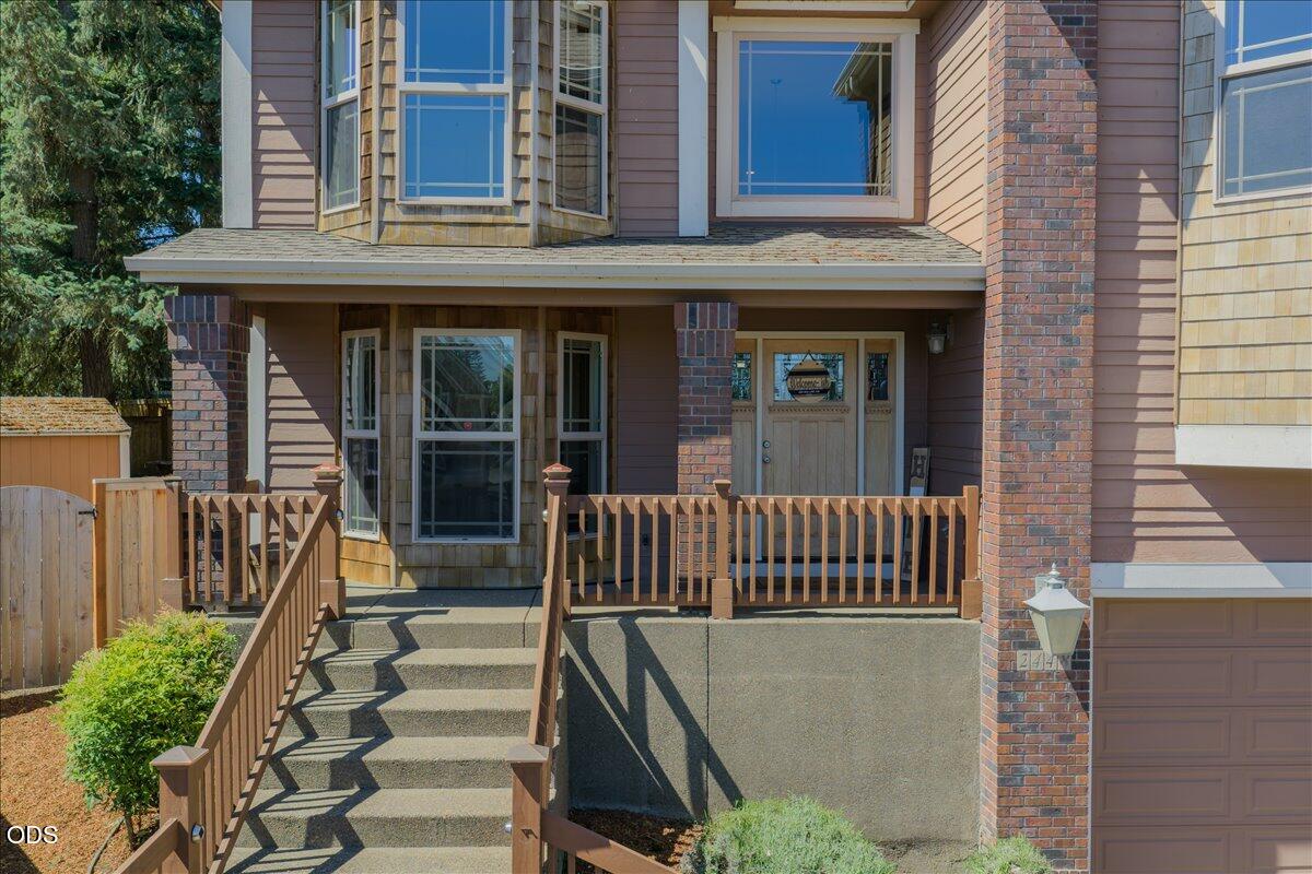2448 Northwest Violet Avenue Albany, OR 97321 - Photo 5 of 46
