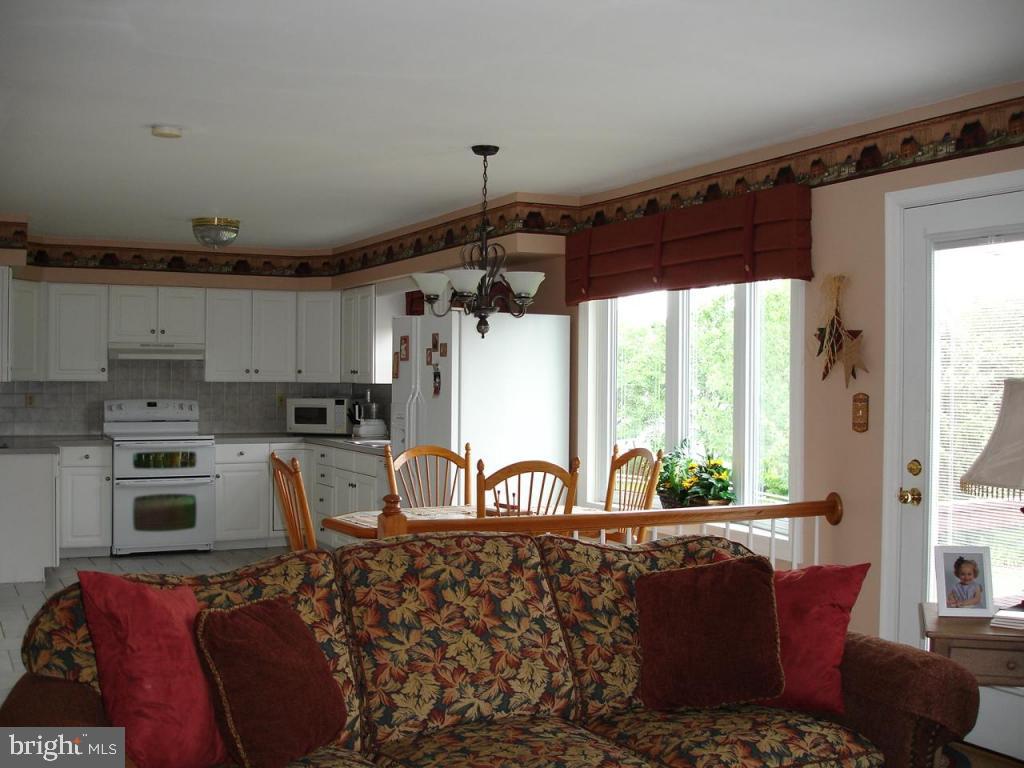 1685 Clear Spring Road Landisville, PA 17538 - Photo 7 of 12 Gallery Image 7