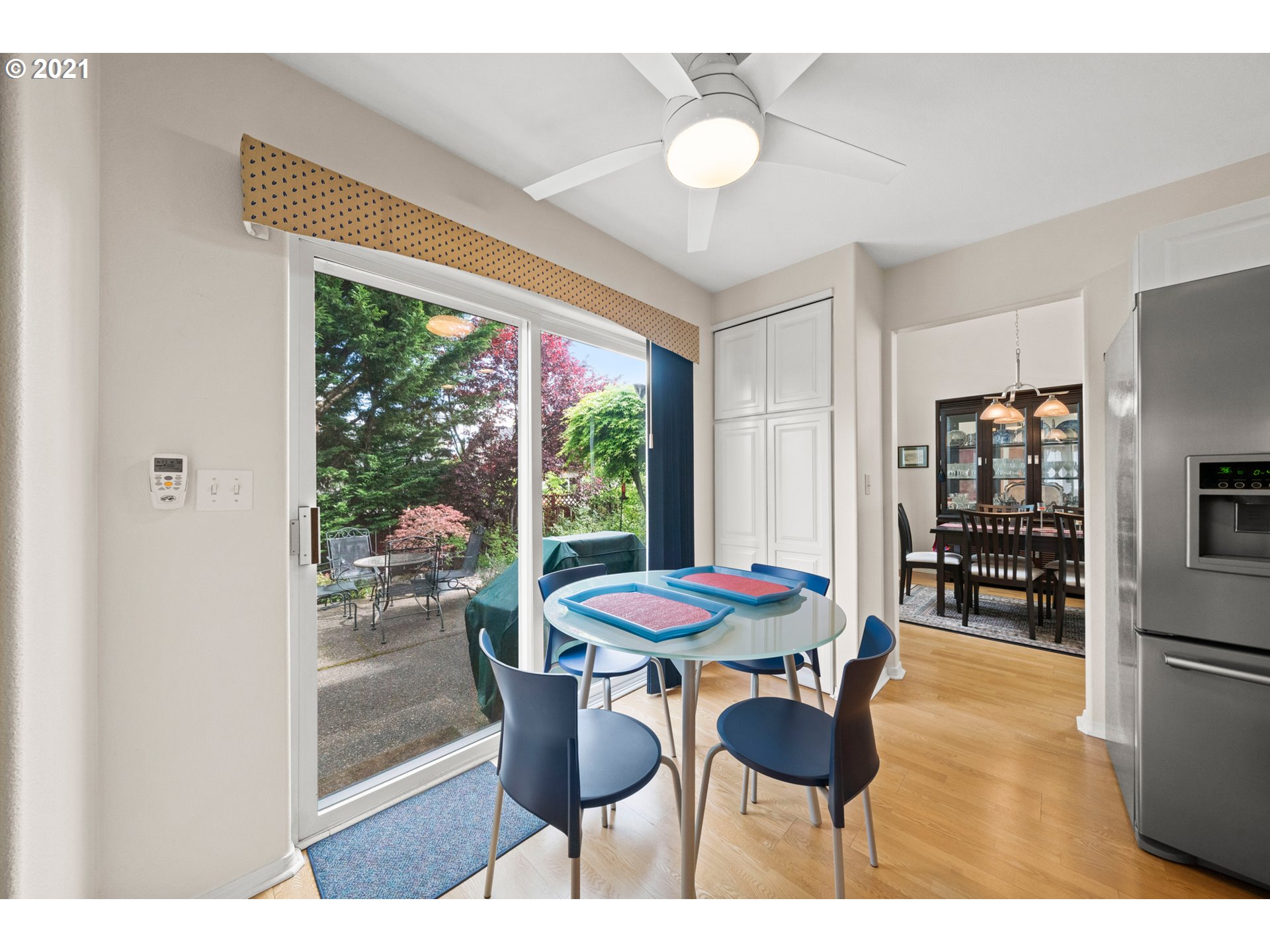 15923 Northwest Rondos Drive Portland, OR 97229 - Photo 12 of 32 Gallery Image 12