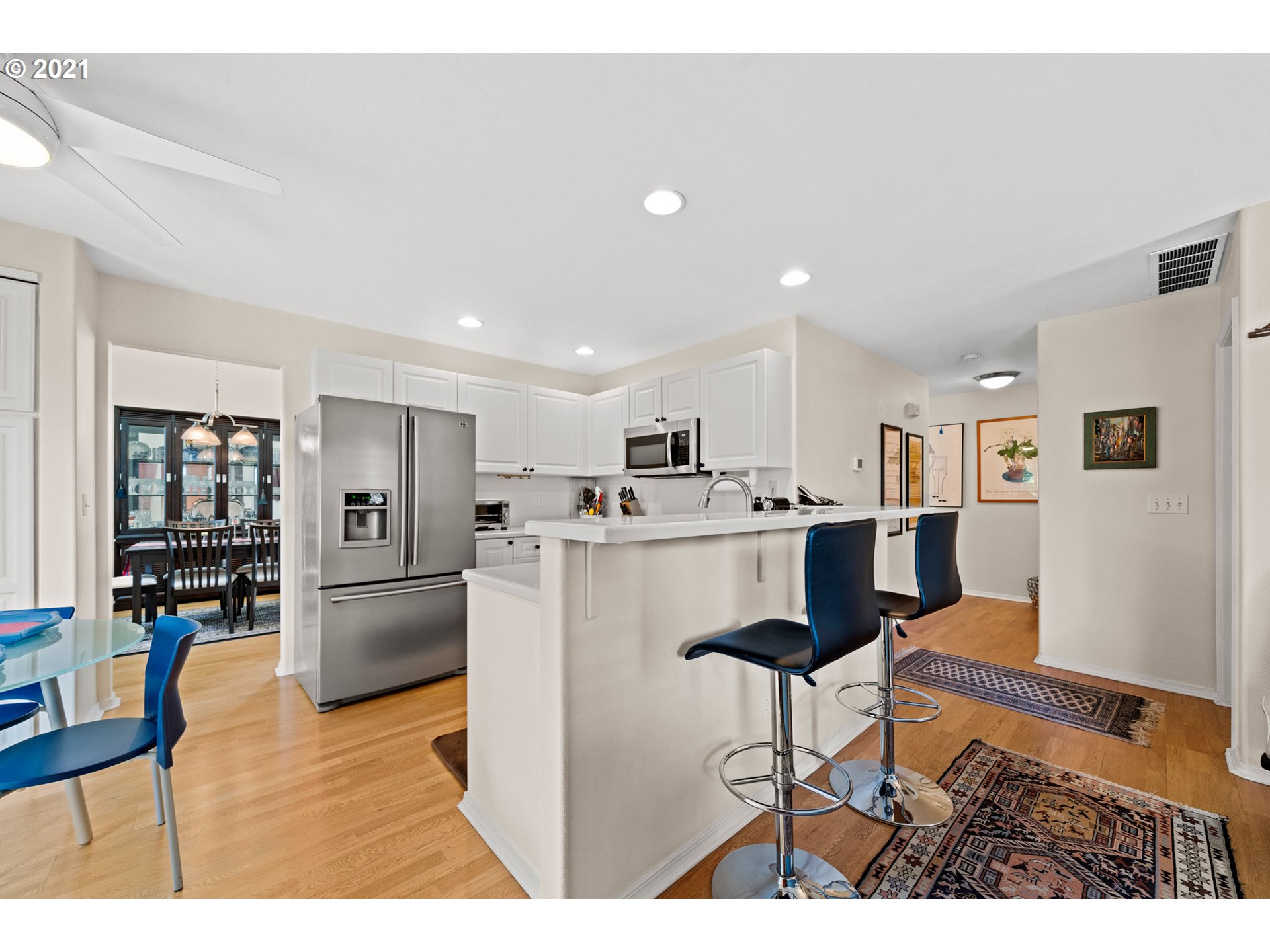 15923 Northwest Rondos Drive Portland, OR 97229 - Photo 10 of 32 Gallery Image 10