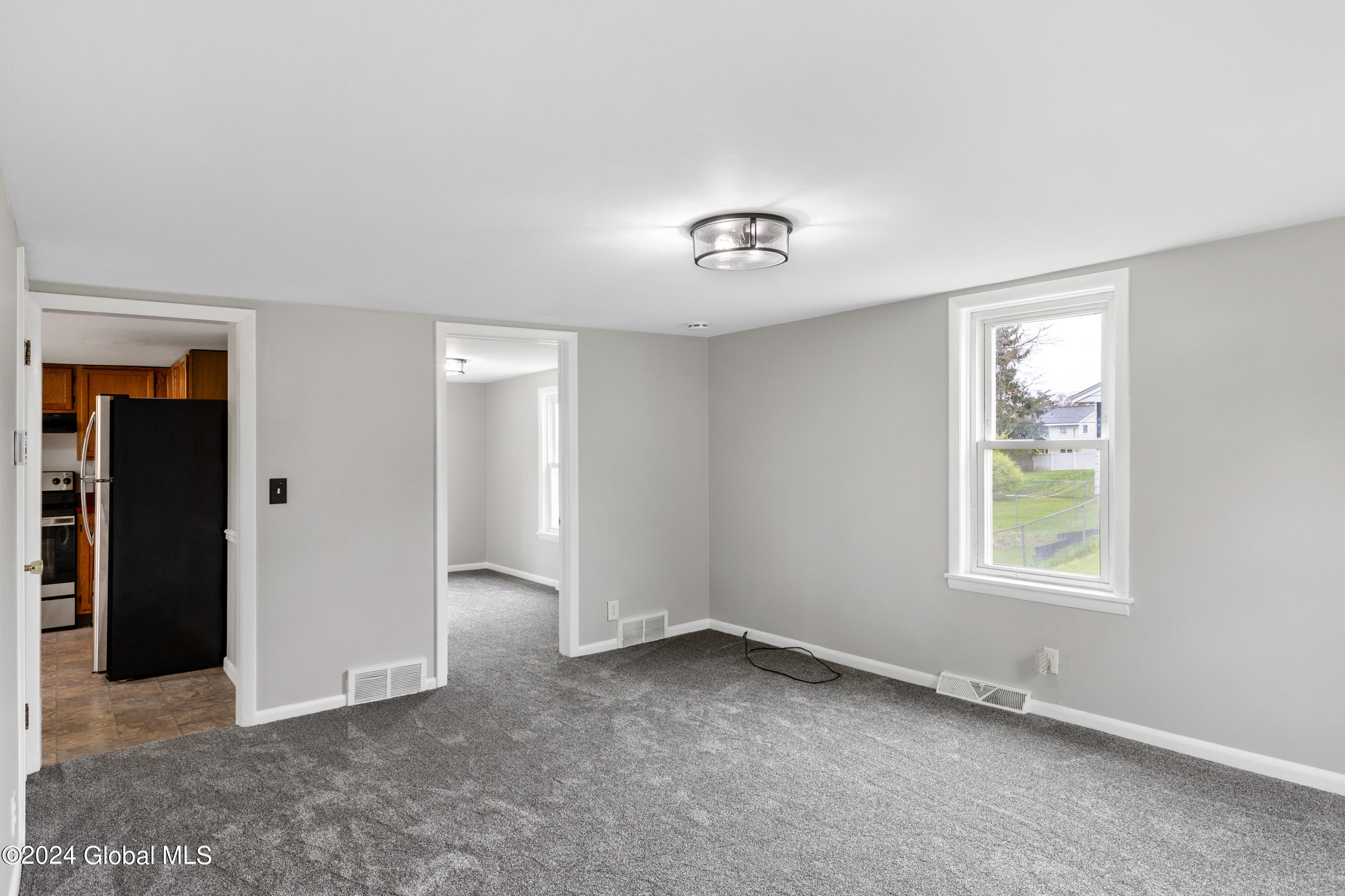 146 Forts Ferry Road Colonie, NY 12110 - Photo 9 of 27 1 (15)