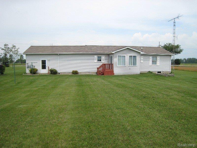 3455 West Burns Line Road Brown City, MI 48416 - Photo 17 of 19 IMG_2271