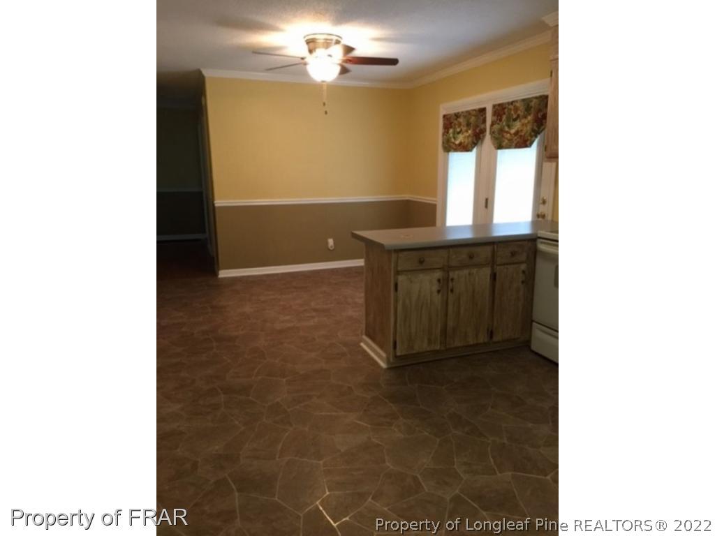 3733 Yorktown Road Hope Mills, NC 28348 - Photo 4 of 10 Gallery Image 4